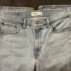 Abercrombie High Rise 90s Relaxed Jean